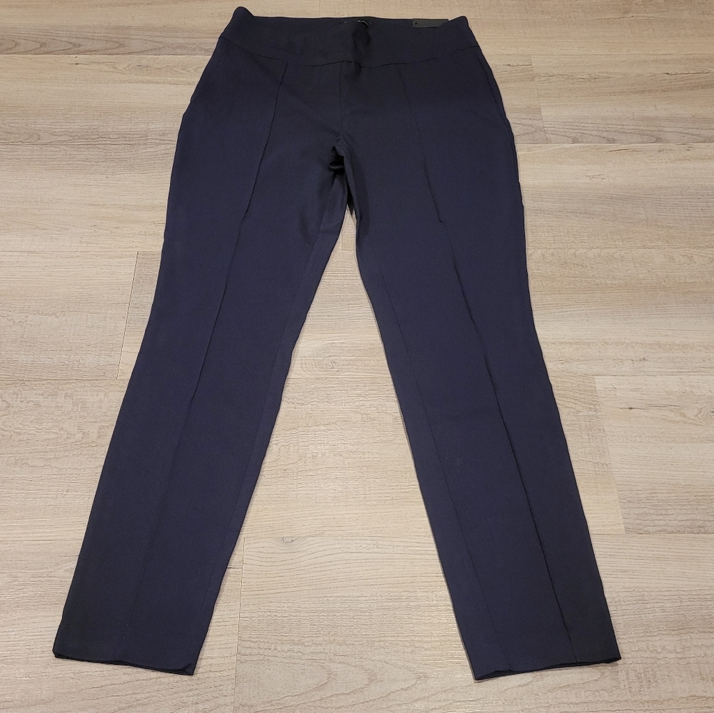 Dalia Classic Fit Pant